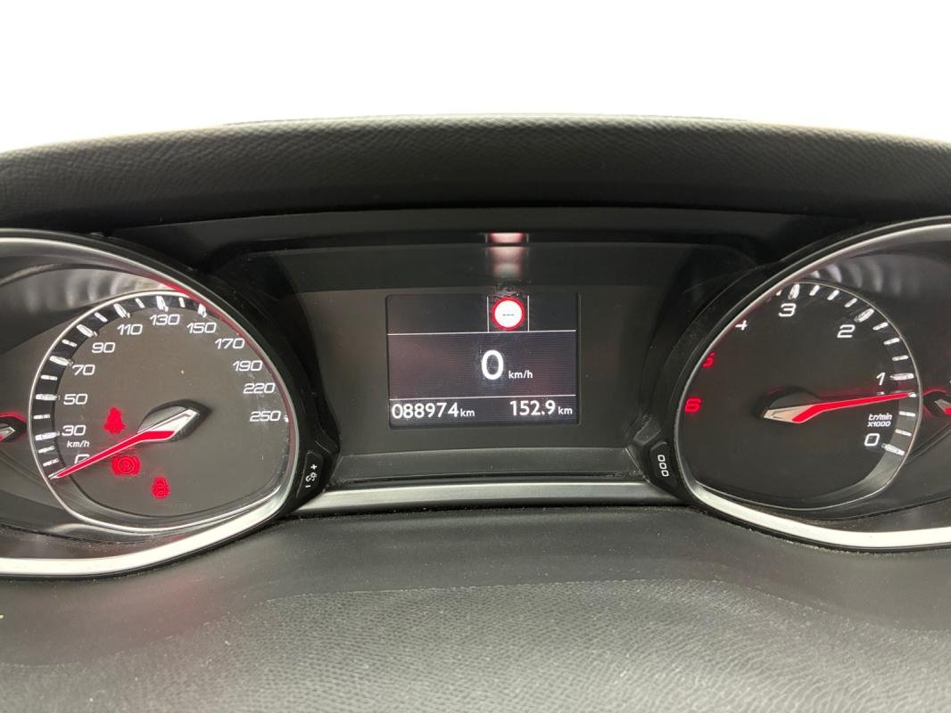 Peugeot 308 - Photo 12