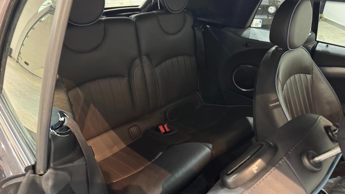 Mini Cabrio - Photo 14