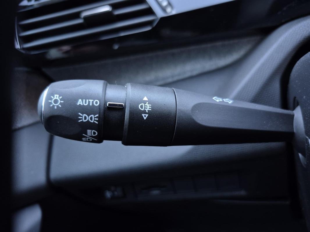 Peugeot 408 - Photo 13