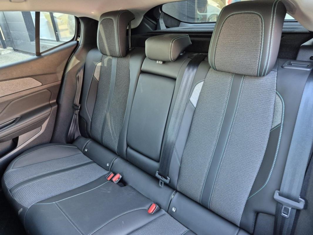 Peugeot 408 - Photo 18