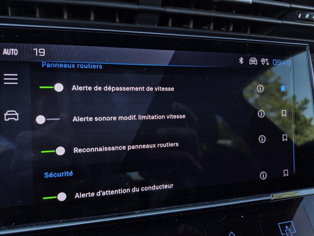 Peugeot 408 - Photo 9