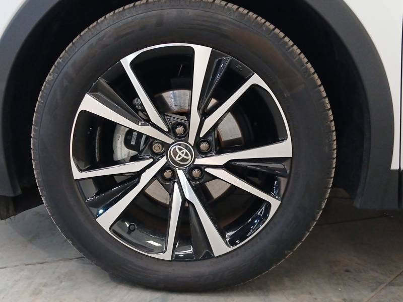 Toyota C-HR - Photo 9