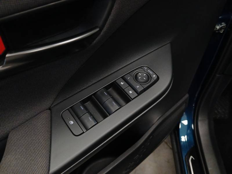 Toyota C-HR - Photo 16