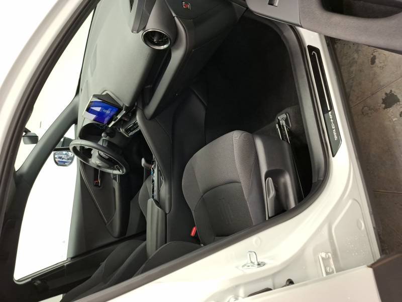Toyota C-HR - Photo 12