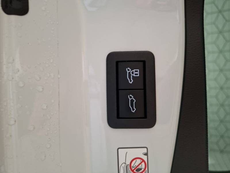 Toyota C-HR - Photo 18