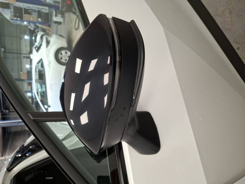 Toyota C-HR - Photo 23