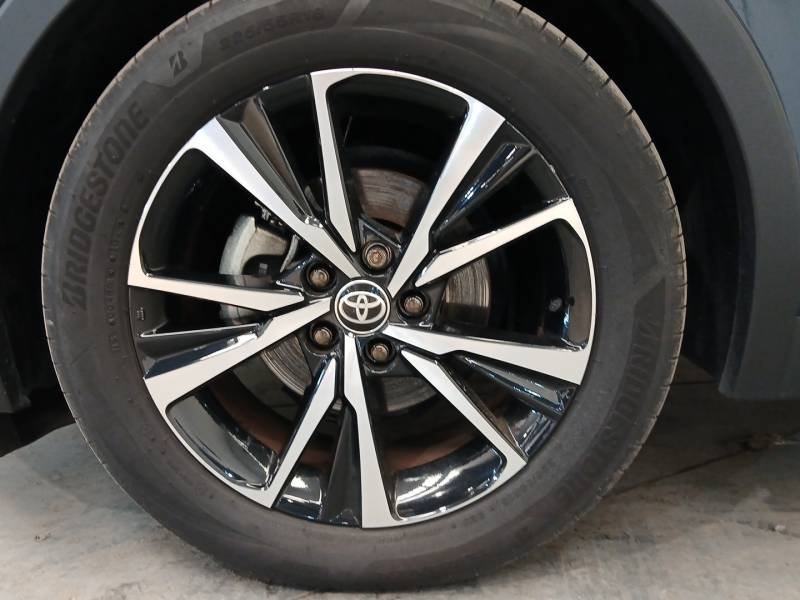 Toyota C-HR - Photo 9