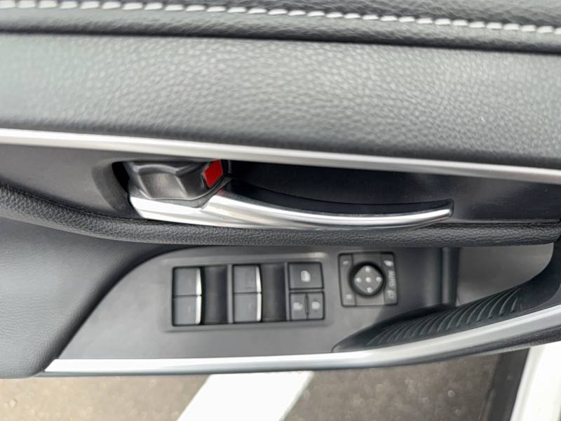 Toyota RAV4 - Photo 18