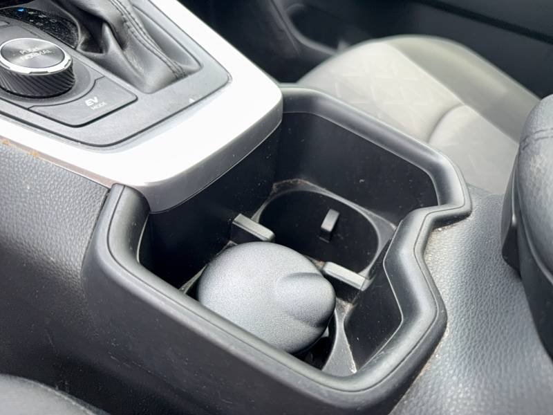 Toyota RAV4 - Photo 23