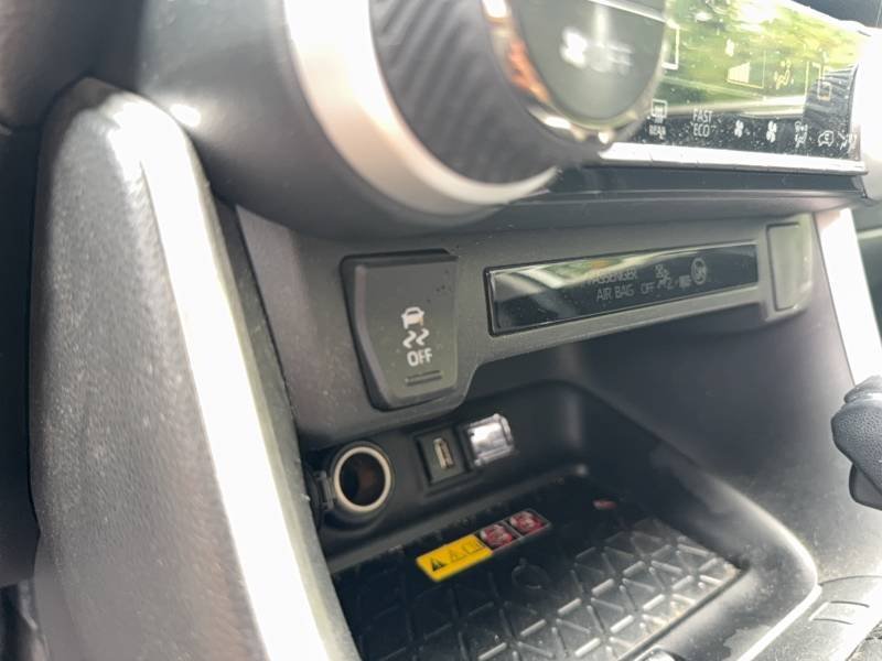Toyota RAV4 - Photo 30