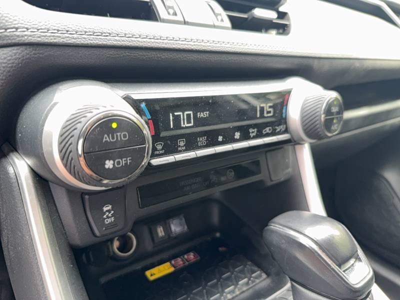 Toyota RAV4 - Photo 31