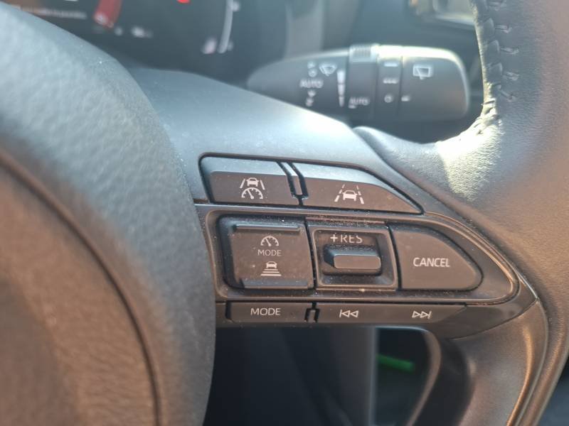 Toyota Yaris - Photo 18