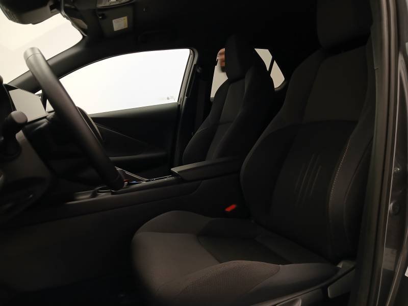 Toyota C-HR - Photo 17