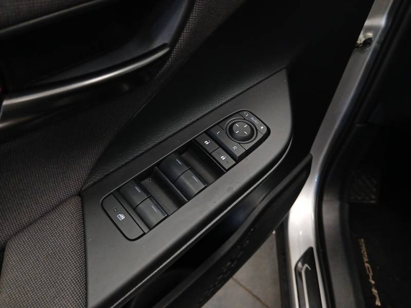 Toyota C-HR - Photo 14