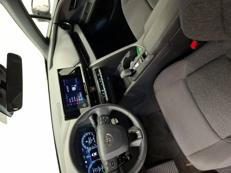 Toyota C-HR - Photo 11