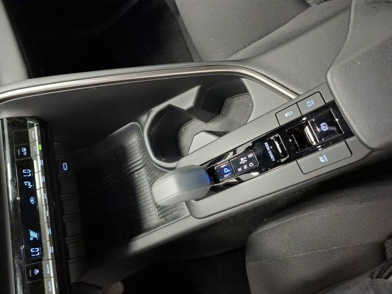 Toyota C-HR - Photo 27