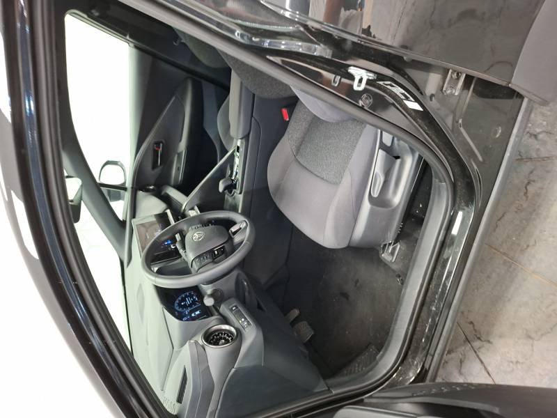 Toyota C-HR - Photo 10