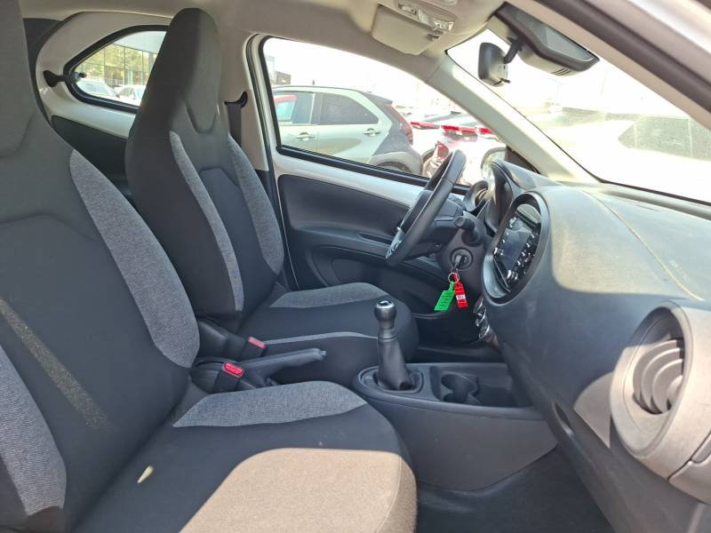 Toyota aygo x - Photo 12
