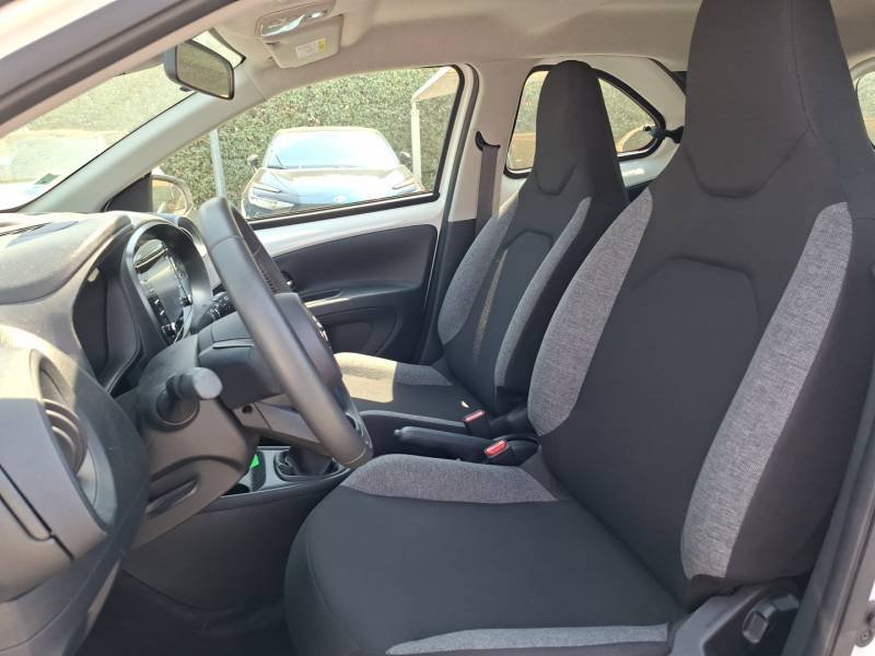 Toyota aygo x - Photo 10