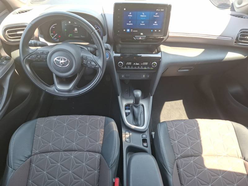 Toyota Yaris - Photo 11