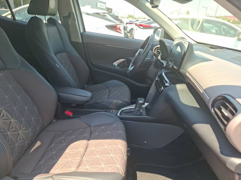 Toyota Yaris - Photo 12