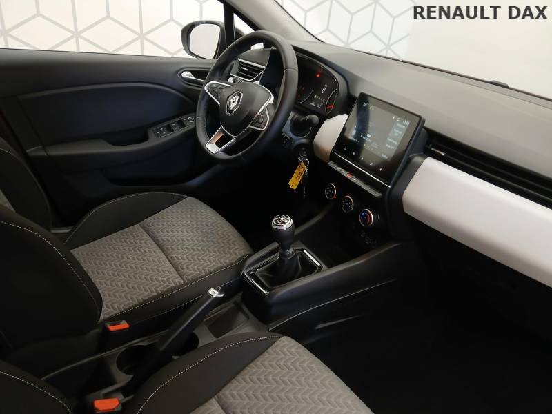 Renault Clio - Photo 24