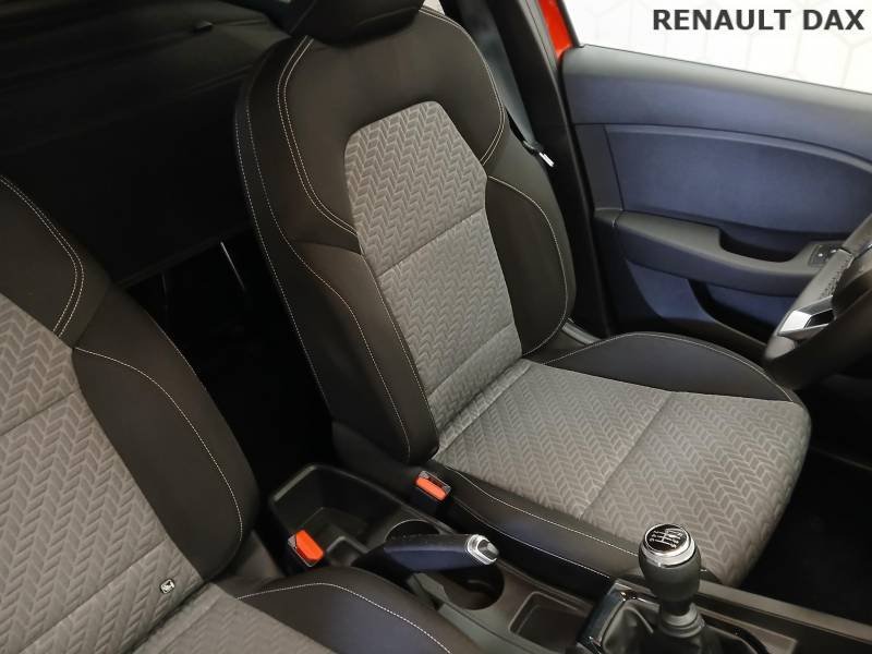 Renault Clio - Photo 25