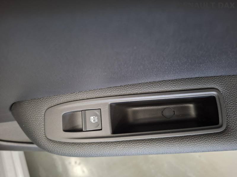 Renault Clio - Photo 16