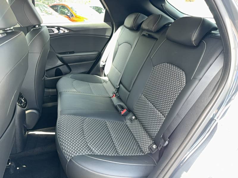 Kia CEED - Photo 21