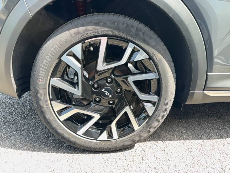 Kia CEED - Photo 24