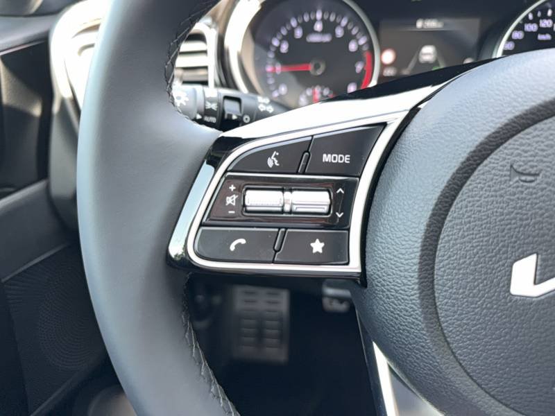 Kia CEED - Photo 38