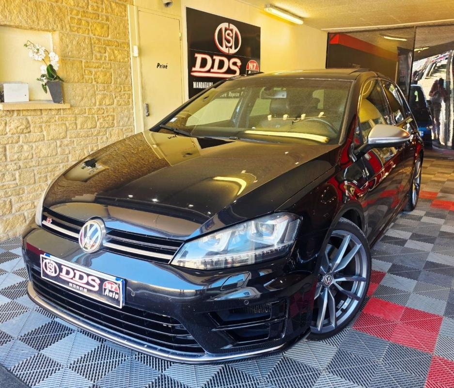 Volkswagen Golf - Photo 1