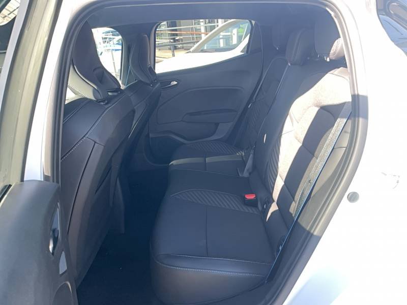 Renault Clio - Photo 24