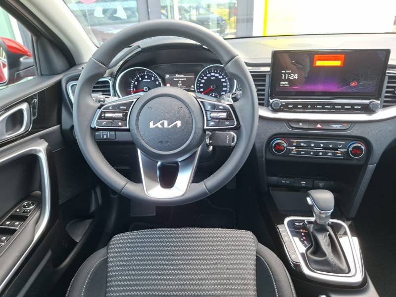 Kia CEED - Photo 15