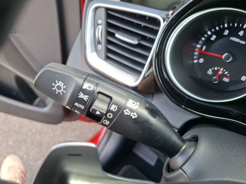 Kia CEED - Photo 37