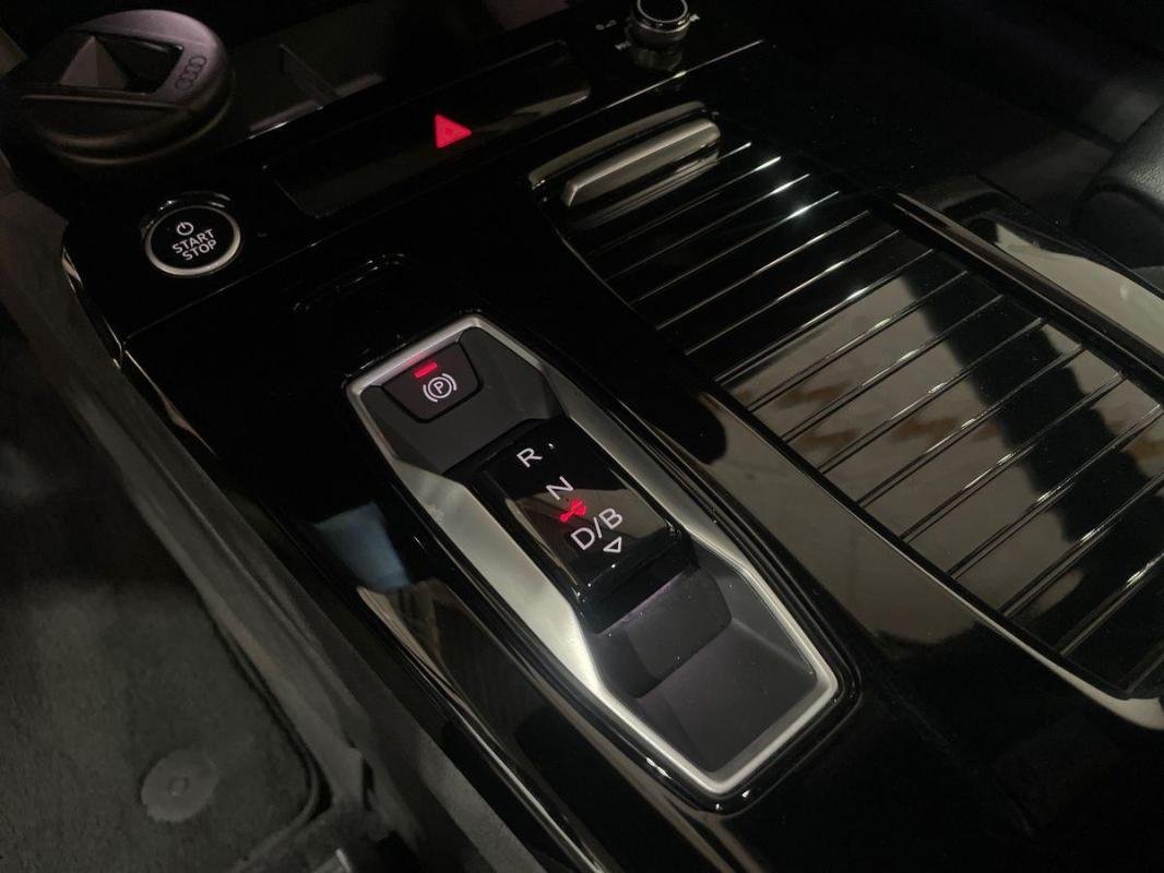 Audi q6 e-tron - Photo 11