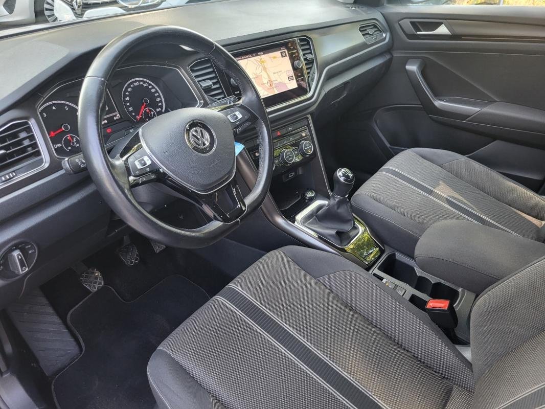 Volkswagen T-Roc - Photo 9