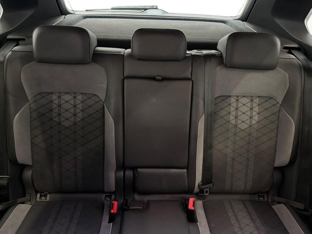 Volkswagen Tiguan - Photo 20