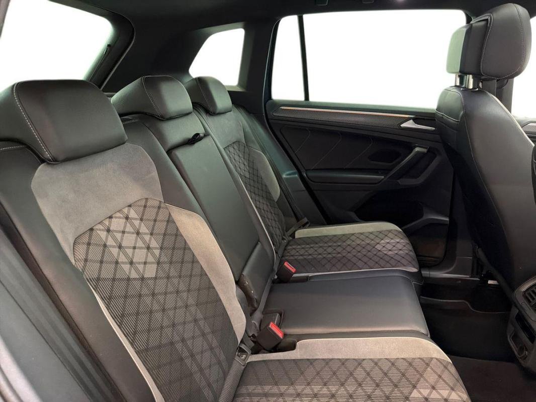 Volkswagen Tiguan - Photo 21