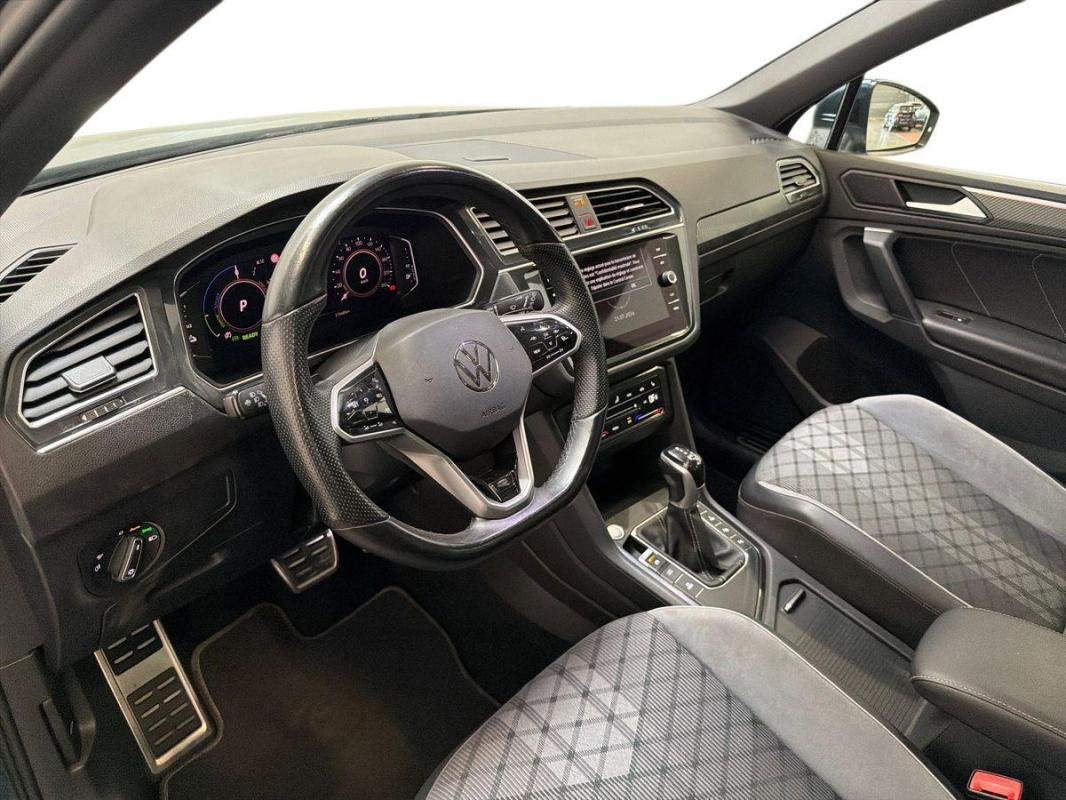 Volkswagen Tiguan - Photo 9