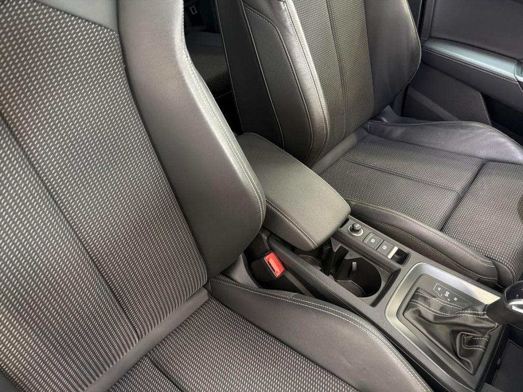 Audi Q3 - Photo 12