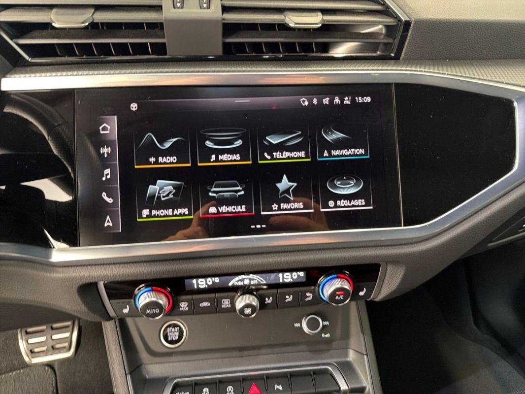 Audi Q3 - Photo 16