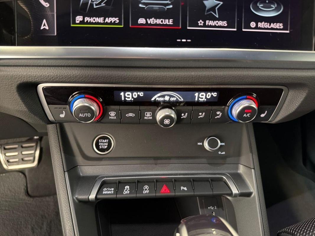 Audi Q3 - Photo 19