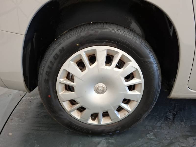 Opel Combo - Photo 11