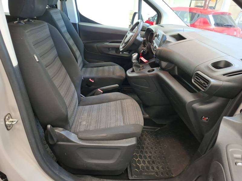 Opel Combo - Photo 15