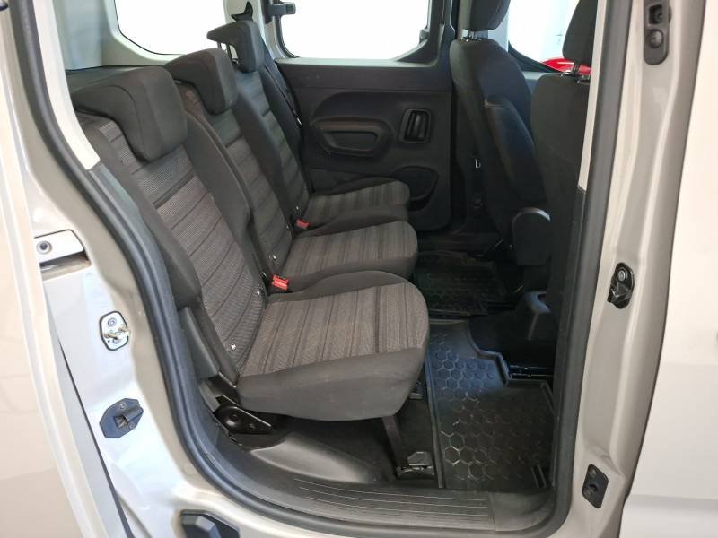 Opel Combo - Photo 16