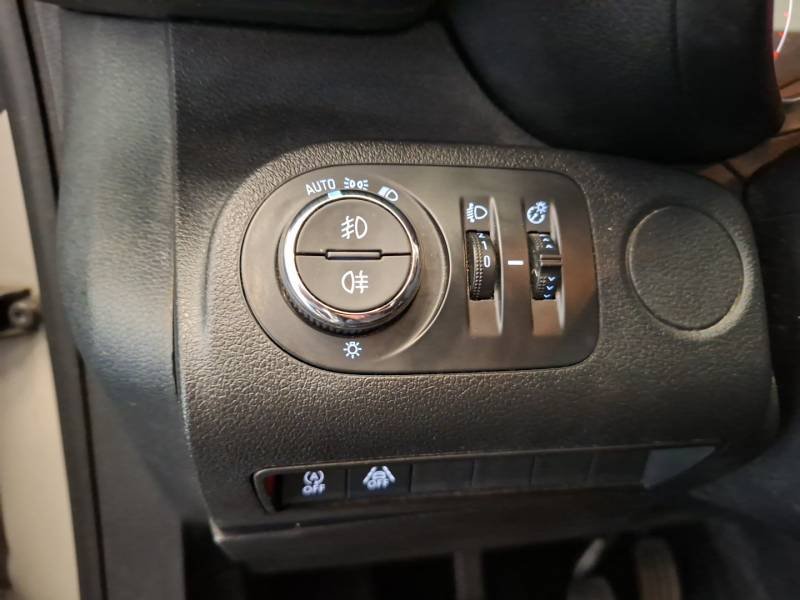 Opel Combo - Photo 22