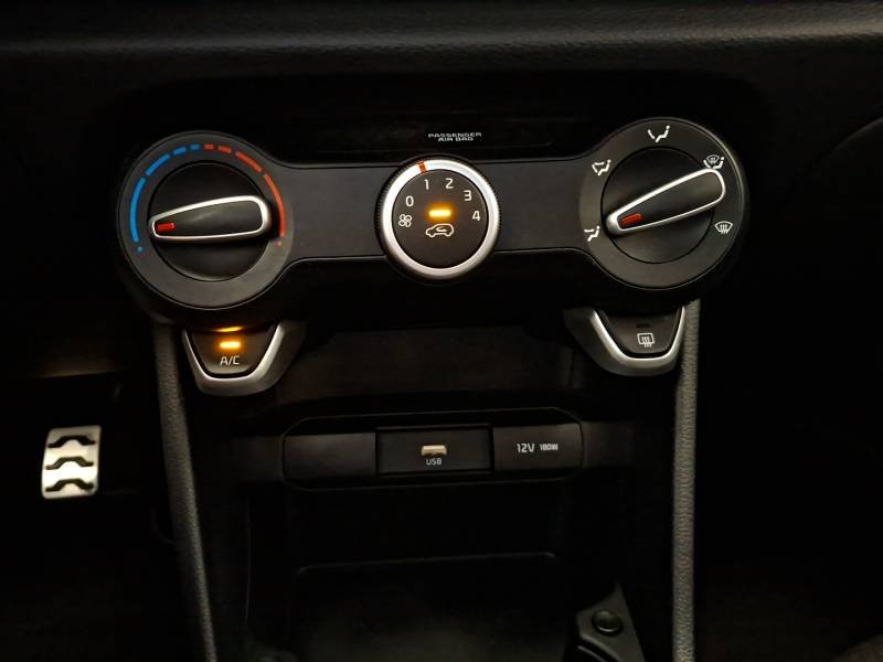 Kia Picanto - Photo 28