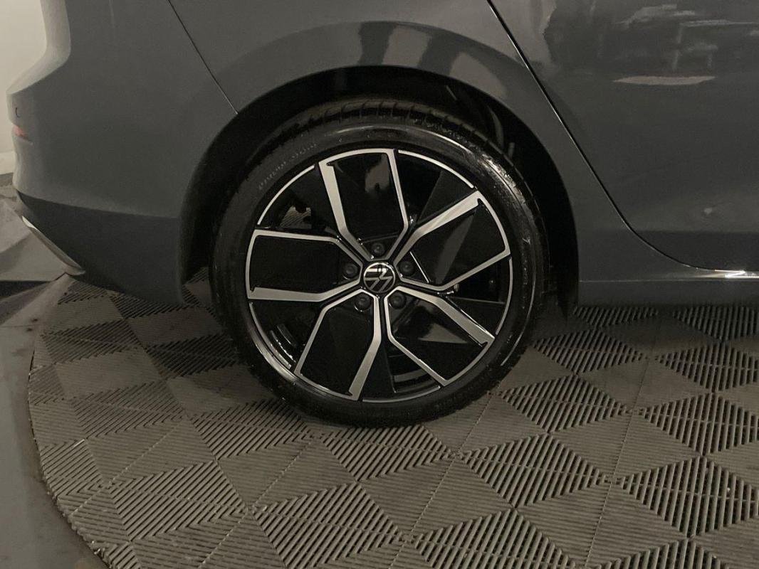 Volkswagen Golf - Photo 28