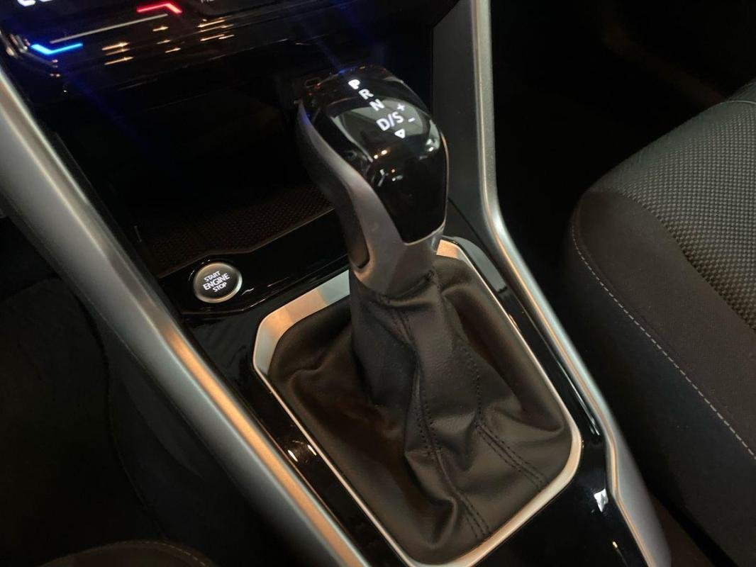 Volkswagen T-Roc - Photo 11